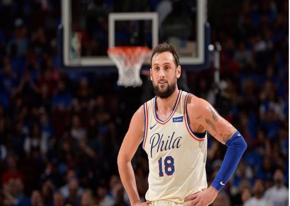 DB游戏-马刺逆转战胜国王，保持不败的简单介绍